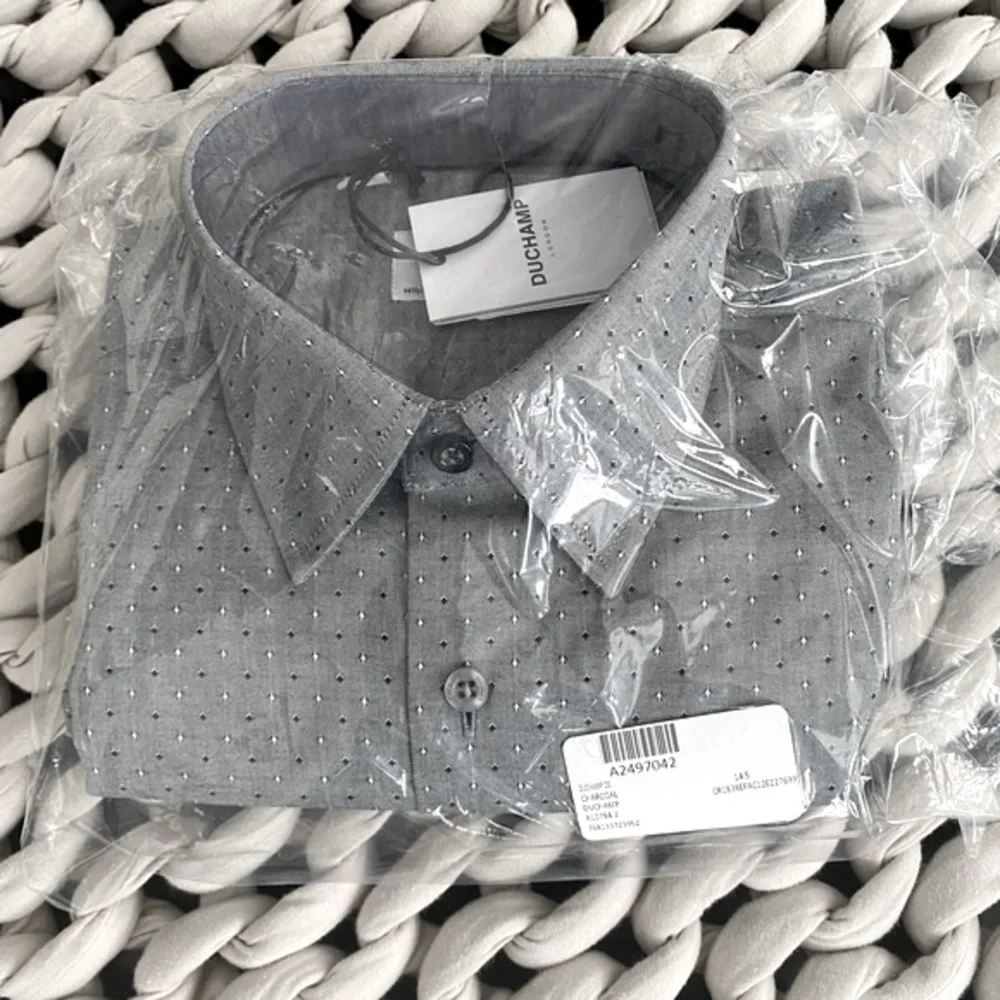 Duchamp Men’s Dress Shirt Size 14.5 Micro Print Point Collar Tailored Fit NWT